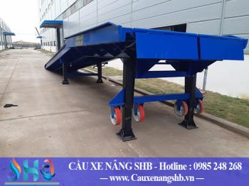 Cầu xuống hàng container 6 Tấn